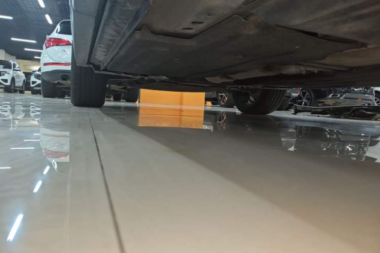 Used Lynk & Co 05 2020 2.0TD Two-Wheel Drive Shine Halo Left Side Sill