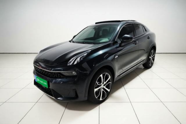 Ojetý Lynk & Co 05 2020 2.0TD Four-Wheel Drive HypeHalo