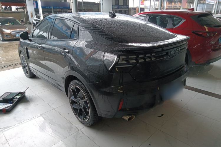 Used Lynk & Co 05 2020 2.0TD Two-Wheel Drive Shine Halo Rear Left 45 Deg