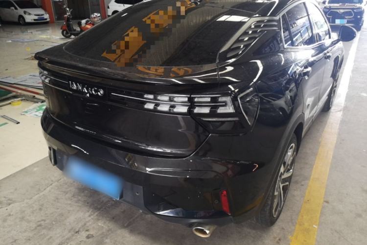 Used Lynk & Co 05 2020 2.0TD Four-Wheel Drive HypeHalo Rear Right 45 Deg
