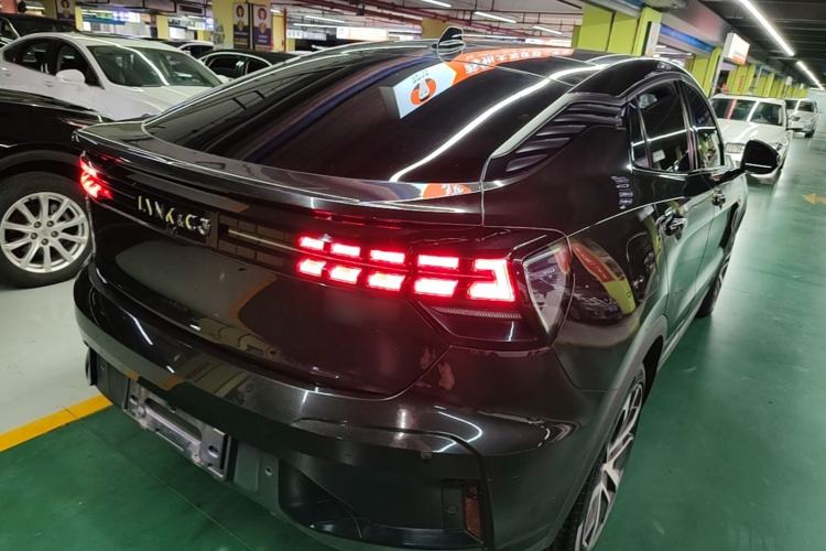 Used Lynk & Co 05 2020 2.0TD Four-Wheel Drive HypeHalo Rear Right 45 Deg
