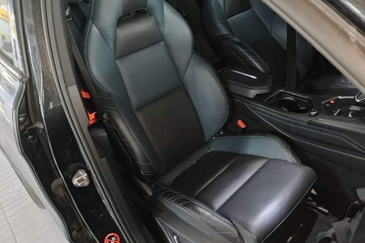 Used Lynk & Co 05 2020 2.0TD Two-Wheel Drive Shine Halo Right Front Seat