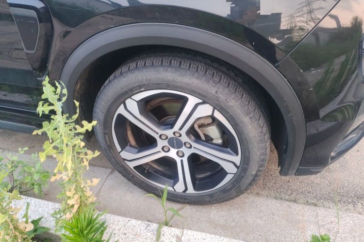 Used Lynk & Co 05 2020 2.0TD Two-Wheel Drive Zhaoyang Plus Right Front Wheel Hub