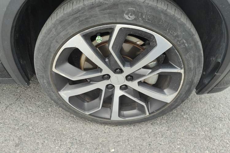 Used Lynk & Co 05 2020 2.0TD Four-Wheel Drive HypeHalo Right Front Wheel Hub