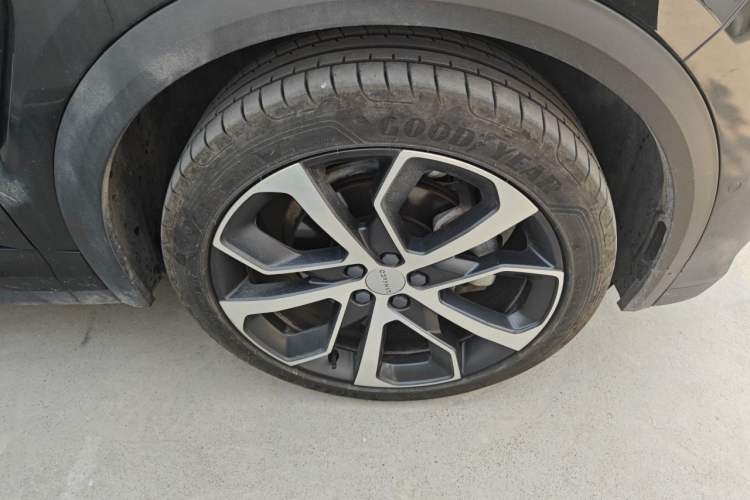 Used Lynk & Co 05 2020 2.0TD Four-Wheel Drive HypeHalo Right Front Wheel Hub