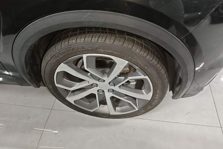 Used Lynk & Co 05 2020 2.0TD Four-Wheel Drive HypeHalo Right Front Wheel Hub