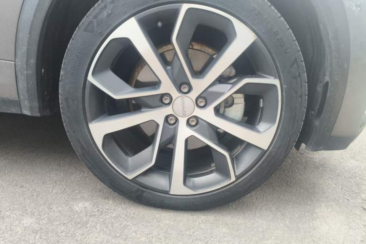Used Lynk & Co 05 2020 2.0TD Four-Wheel Drive HypeHalo Right Front Wheel Hub