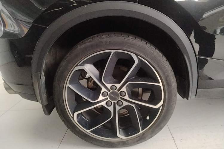 Used Lynk & Co 05 2020 2.0TD Two-Wheel Drive Shine Halo Right Rear Wheel Hub