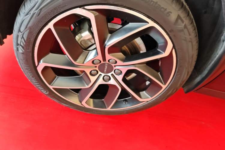 Used Lynk & Co 05 2020 2.0TD Two-Wheel Drive Shine Halo Right Rear Wheel Hub