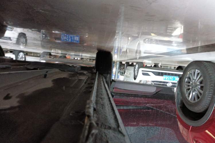 Used Lynk & Co 05 2020 2.0TD Two-Wheel Drive Shine Halo Right Side Sill