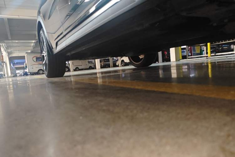Used Lynk & Co 05 2020 2.0TD Two-Wheel Drive Shine Halo Right Side Sill