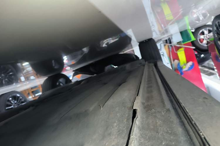 Used Lynk & Co 05 2020 2.0TD Four-Wheel Drive HypeHalo Right Side Sill