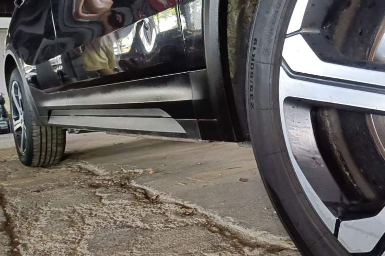 Used Lynk & Co 05 2020 2.0TD Two-Wheel Drive Zhaoyang Plus Right Side Sill