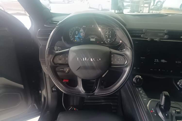 Used Lynk & Co 05 2020 2.0TD Four-Wheel Drive HypeHalo Steering Wheel