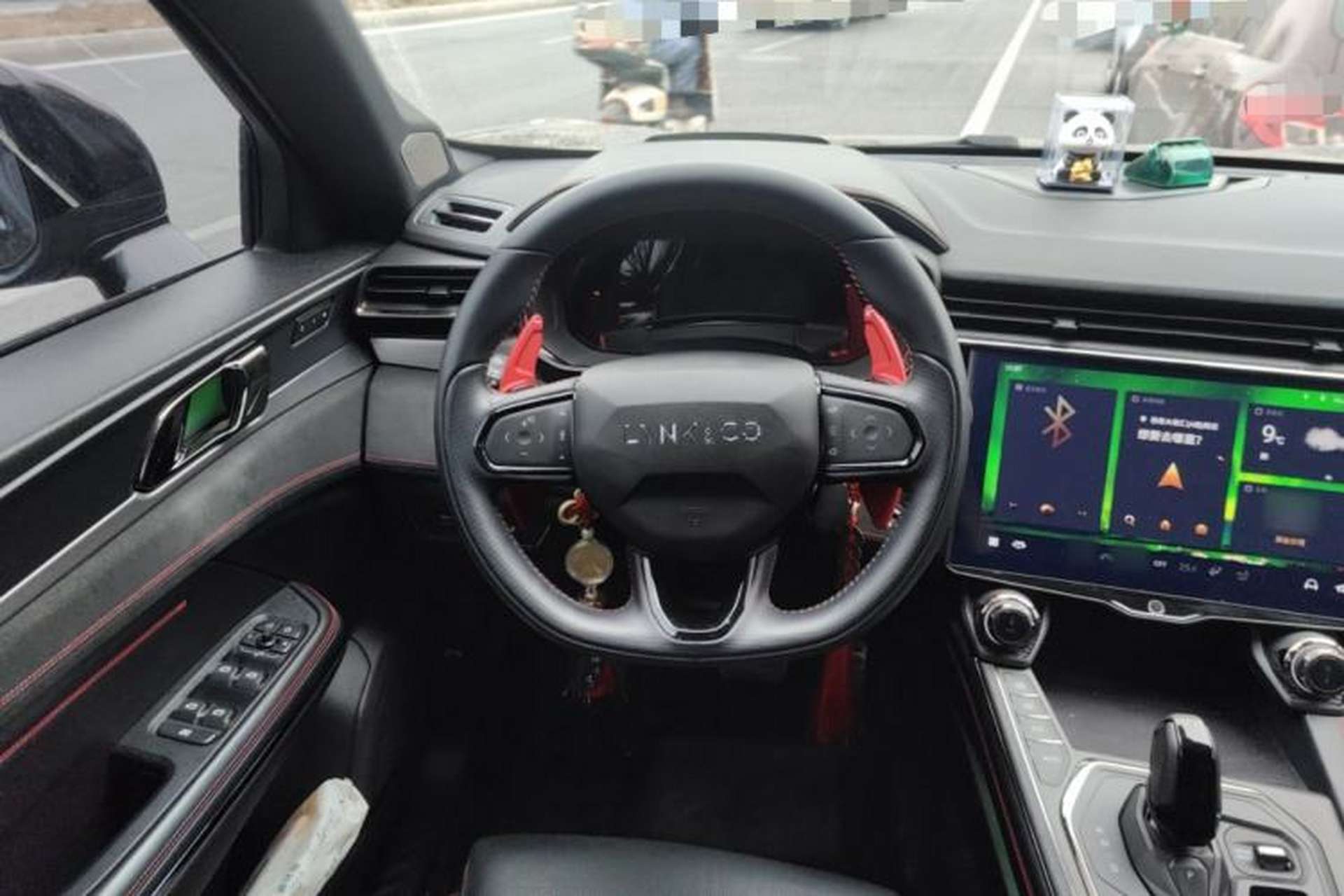 Used Lynk & Co 05 2020 2.0TD Four-Wheel Drive HypeHalo Steering Wheel