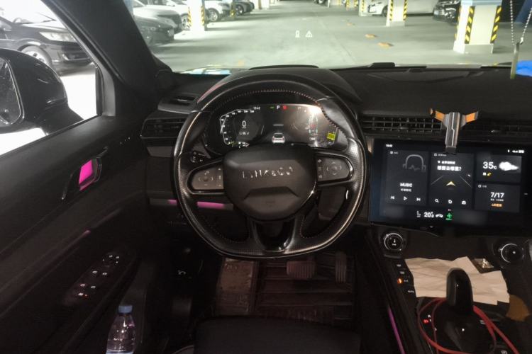 Used Lynk & Co 05 2020 2.0TD Four-Wheel Drive HypeHalo Steering Wheel