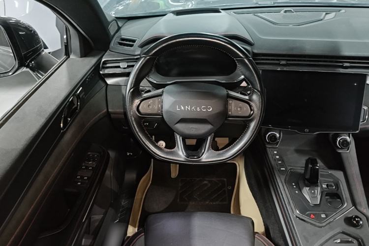 Used Lynk & Co 05 2020 2.0TD Four-Wheel Drive HypeHalo Steering Wheel