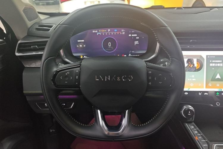Used Lynk & Co 05 2020 2.0TD Two-Wheel Drive Shine Halo Steering Wheel