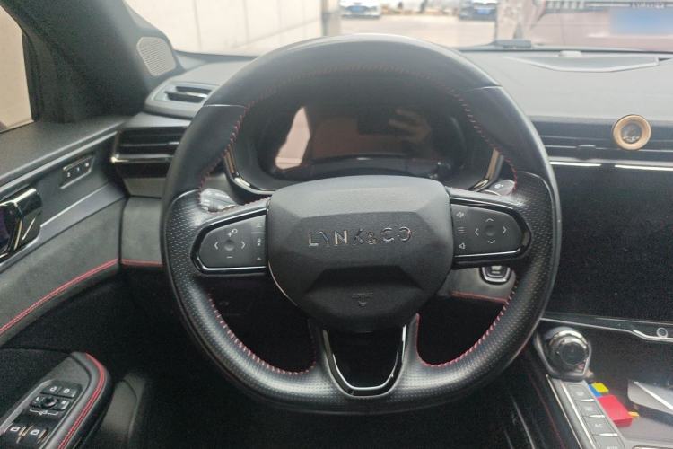 Used Lynk & Co 05 2020 2.0TD Four-Wheel Drive HypeHalo Steering Wheel