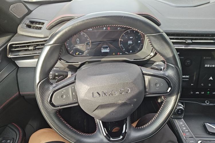 Used Lynk & Co 05 2020 2.0TD Four-Wheel Drive HypeHalo Steering Wheel