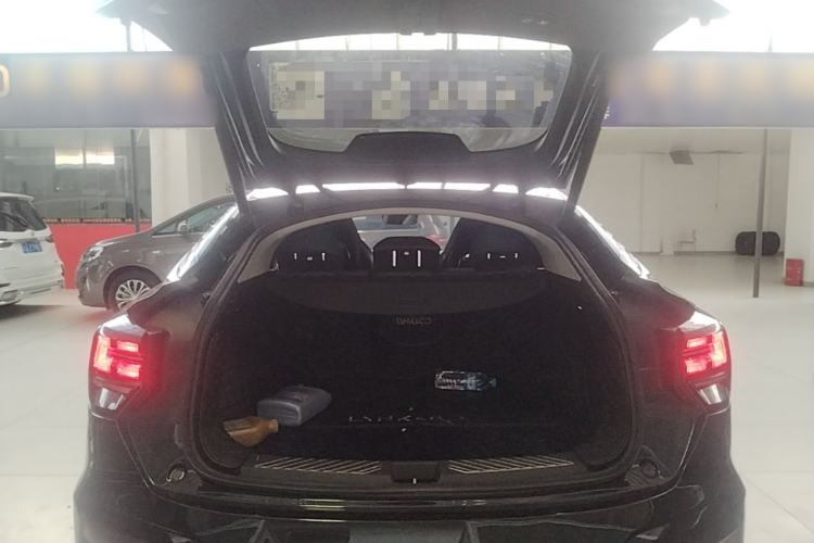 Used Lynk & Co 05 2020 2.0TD Two-Wheel Drive Shine Halo Trunk
