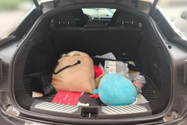 Used Lynk & Co 05 2020 2.0TD Four-Wheel Drive HypeHalo Trunk