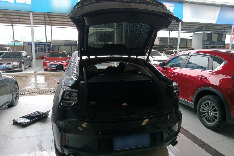Used Lynk & Co 05 2020 2.0TD Two-Wheel Drive Shine Halo Trunk