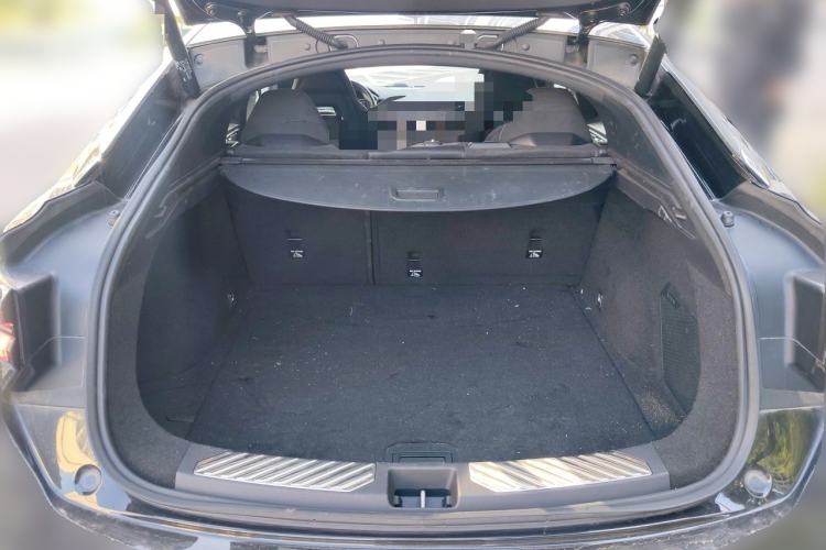Used Lynk & Co 05 2020 2.0TD Four-Wheel Drive HypeHalo Trunk