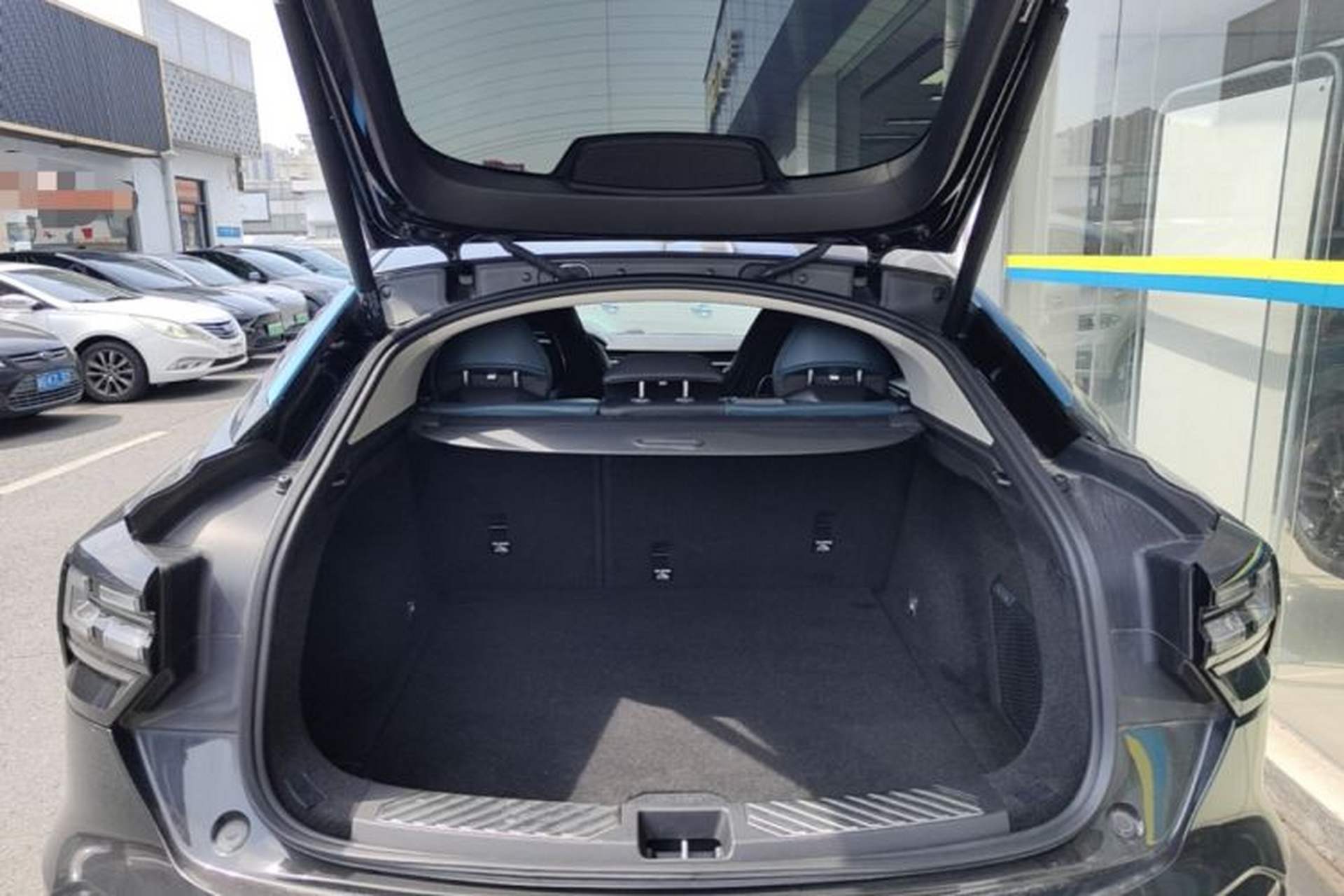 Used Lynk & Co 05 2020 2.0TD Two-Wheel Drive Shine Halo Trunk