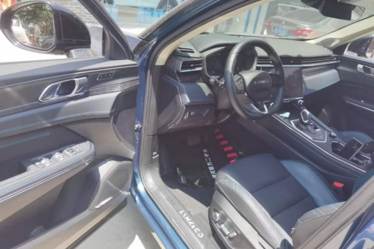 Used Lynk & Co 05 2020 2.0TD Two-Wheel Drive Shine Halo Driver Seat