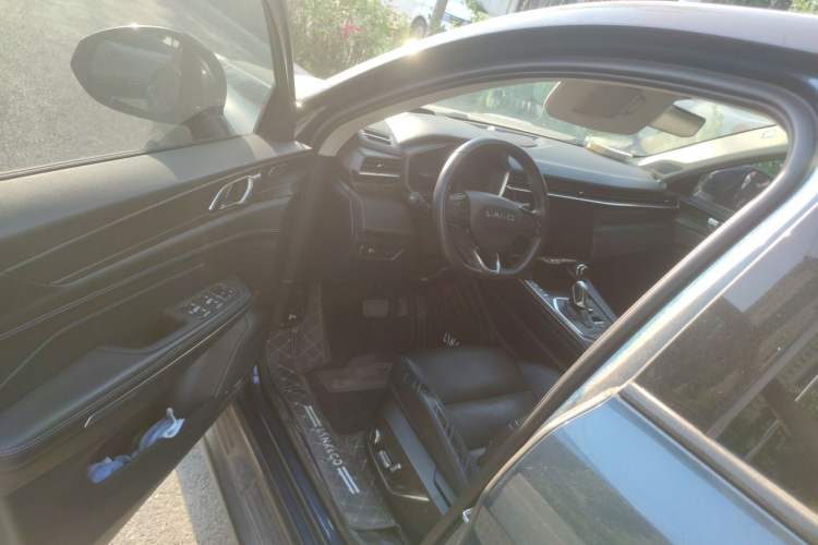 Used Lynk & Co 05 2020 2.0TD Two-Wheel Drive Shine Halo Driver Seat