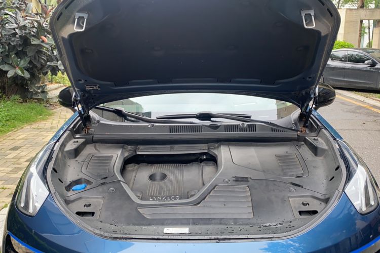Used Lynk & Co 05 2020 2.0TD Two-Wheel Drive Shine Halo Engine Bay