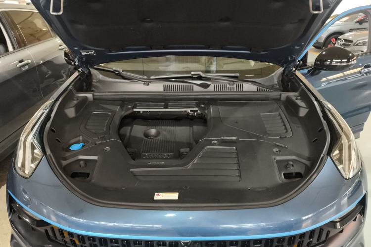 Used Lynk & Co 05 2020 2.0TD Two-Wheel Drive Shine Halo Engine Bay