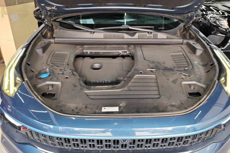 Used Lynk & Co 05 2020 2.0TD Two-Wheel Drive Shine Halo Engine Bay