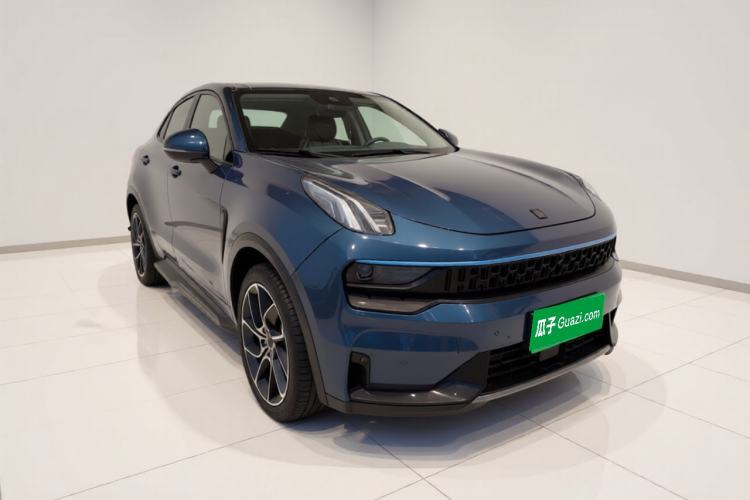 Used Lynk & Co 05 2020 2.0TD Two-Wheel Drive Shine Halo Exterior 2