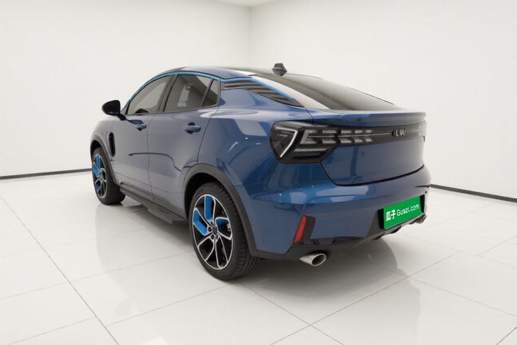 Used Lynk & Co 05 2020 2.0TD Two-Wheel Drive Shine Halo Exterior 3