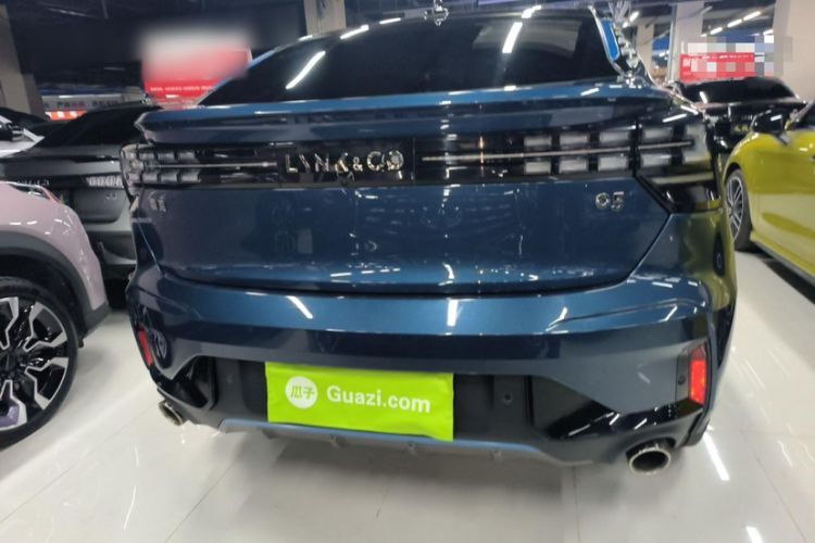 Used Lynk & Co 05 2020 2.0TD Two-Wheel Drive Shine Halo Exterior 5