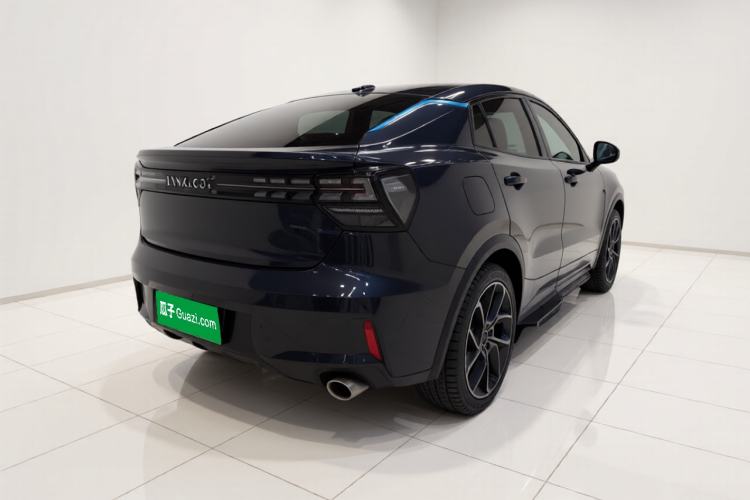 Used Lynk & Co 05 2020 2.0TD Two-Wheel Drive Shine Halo Exterior 5