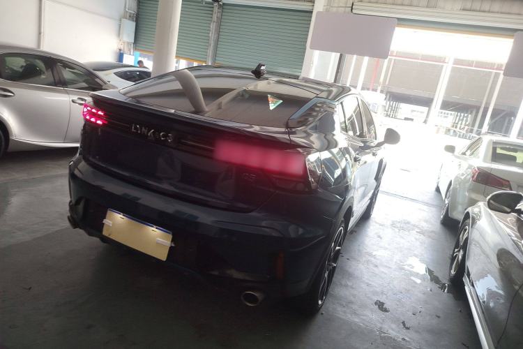 Used Lynk & Co 05 2020 2.0TD Two-Wheel Drive Shine Halo Exterior 6
