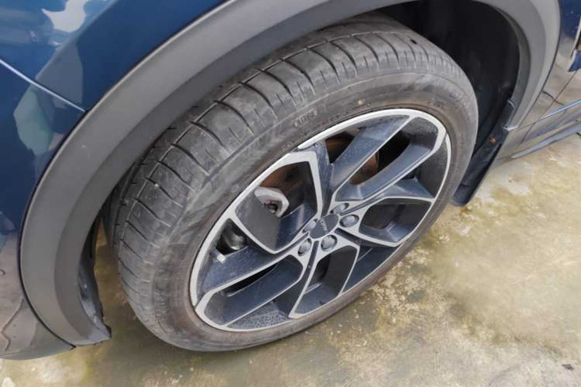 Used Lynk & Co 05 2020 2.0TD Two-Wheel Drive Shine Halo Exterior 7