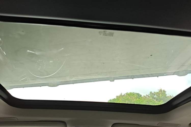 Used Lynk & Co 05 2020 2.0TD Two-Wheel Drive Shine Halo Headliner
