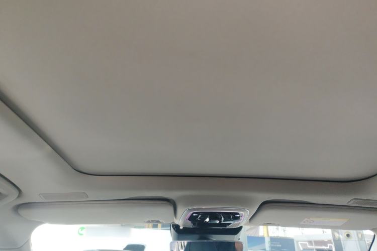 Used Lynk & Co 05 2020 2.0TD Two-Wheel Drive Shine Halo Headliner