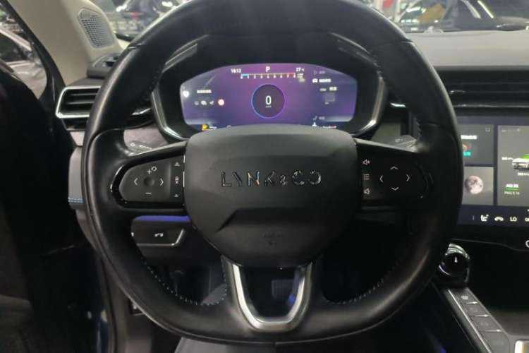Used Lynk & Co 05 2020 2.0TD Two-Wheel Drive Shine Halo Interior 2