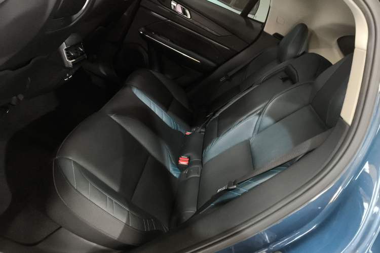 Used Lynk & Co 05 2020 2.0TD Two-Wheel Drive Shine Halo Left Rear Seat