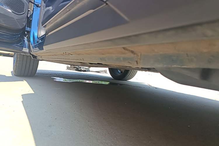 Used Lynk & Co 05 2020 2.0TD Two-Wheel Drive Shine Halo Left Side Sill