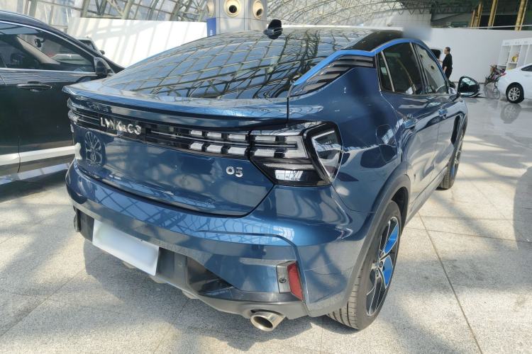 Used Lynk & Co 05 2020 2.0TD Two-Wheel Drive Shine Halo Rear Right 45 Deg