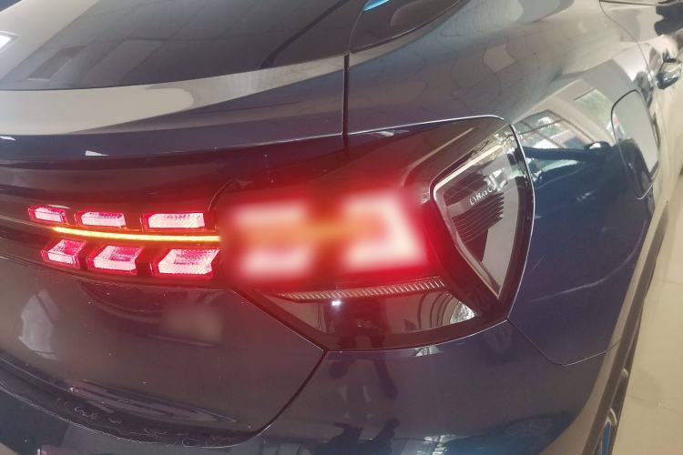 Used Lynk & Co 05 2020 2.0TD Two-Wheel Drive Shine Halo Right Rear Taillight