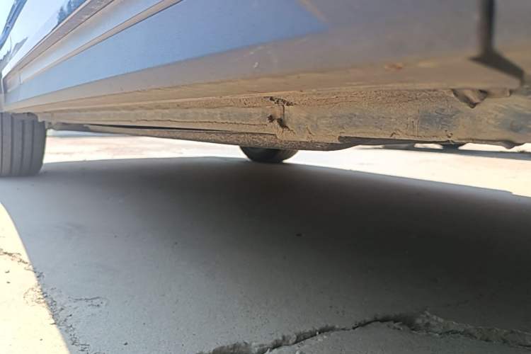 Used Lynk & Co 05 2020 2.0TD Two-Wheel Drive Shine Halo Right Side Sill