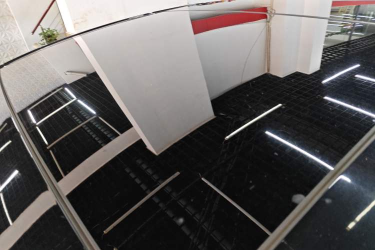Used Lynk & Co 05 2020 2.0TD Two-Wheel Drive Shine Halo Roof
