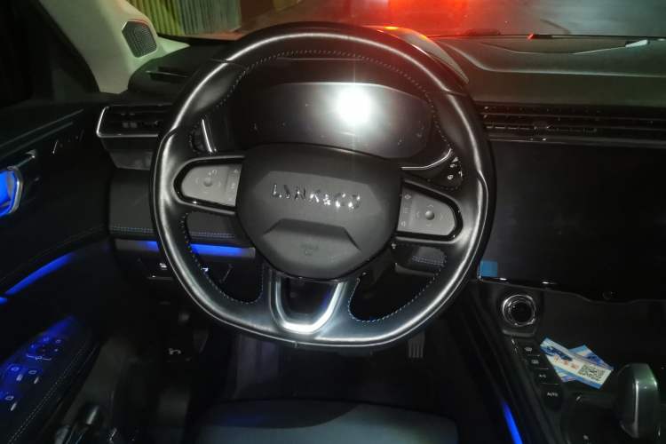 Used Lynk & Co 05 2020 2.0TD Two-Wheel Drive Shine Halo Steering Wheel